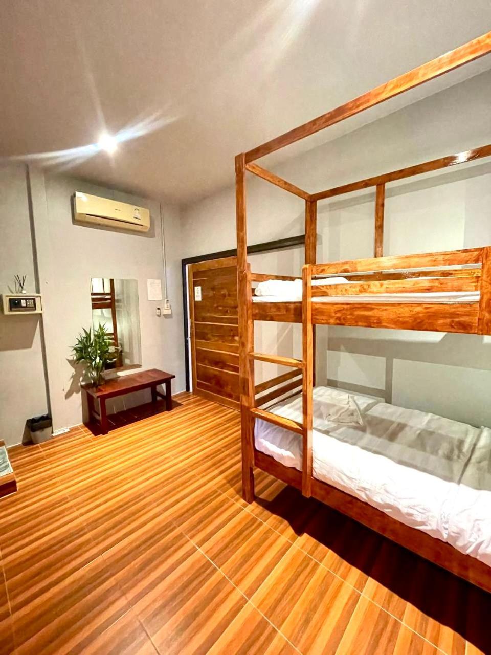 Propaganda Hostel Пханган Екстер'єр фото