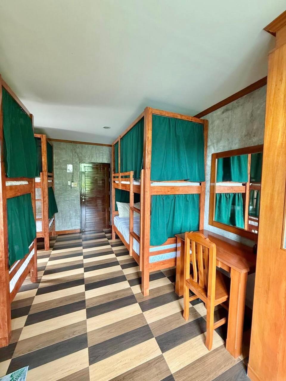 Propaganda Hostel Пханган Екстер'єр фото