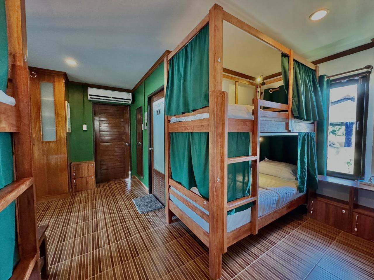 Propaganda Hostel Пханган Екстер'єр фото